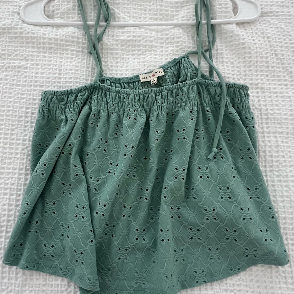 Heart Hips Mint Eyelet Top